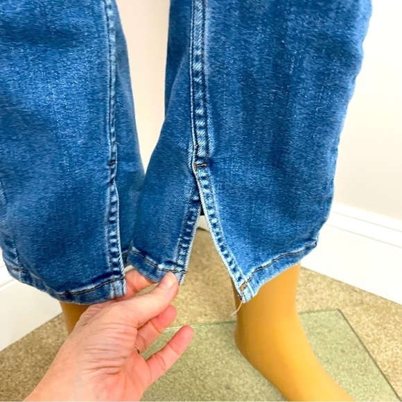 Zara High Rise Cropped Jeans – Side Slit | Blue | Size 6 - Picture 3 of 12